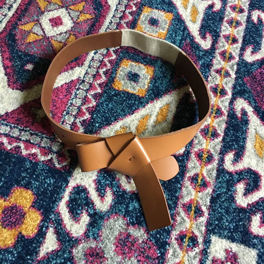 ❗️FLASH SALE❗️Faux Leather Belt